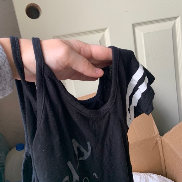 Off the shoulder t shirt - Picture 2 of 2